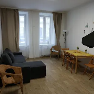 Apartmans In The Center With Privat Parking Apartman